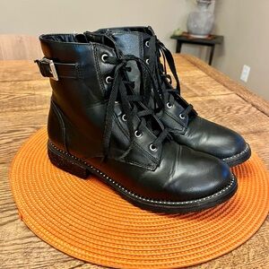 So Kohl’s Black Combat Boots With Rhinestone Detailing Size 6